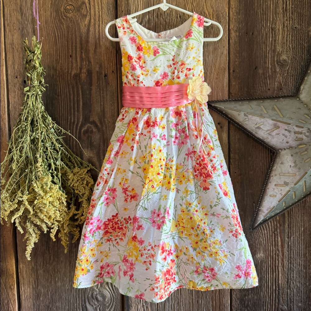 Girl’s Dress